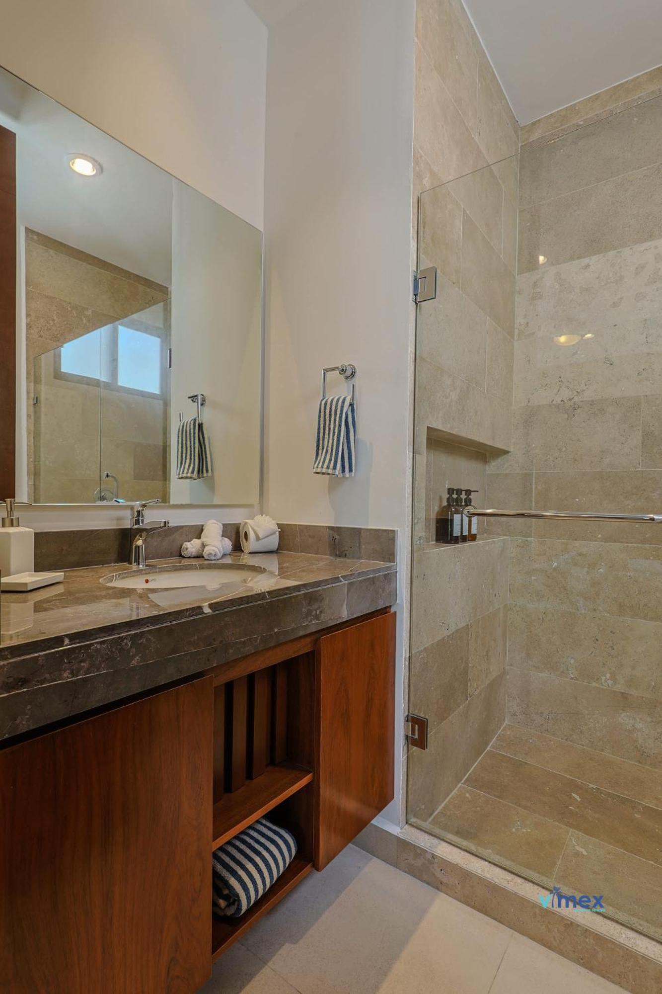 Modern Townhouse With Private Pool And Bbq Area Сasa de vacaciones